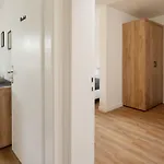Captains Quarters 5 - Strandnah- Maritimer Charme By Interhome