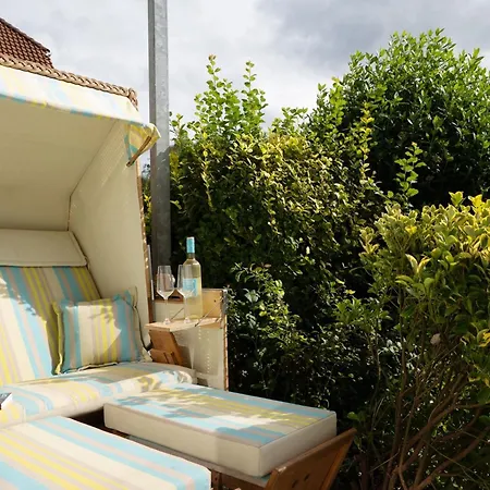 Captains Quarters 5 - Strandnah- Maritimer Charme By Interhome * Dahme (Schleswig-Holstein)